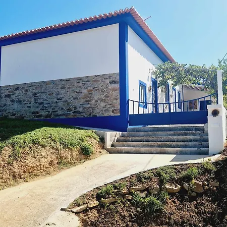 Casa Dos Martelitos Holiday home *